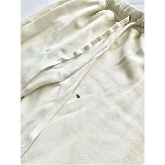 Fabletics cream jogger sweat pants size medium - Picture 5 of 8